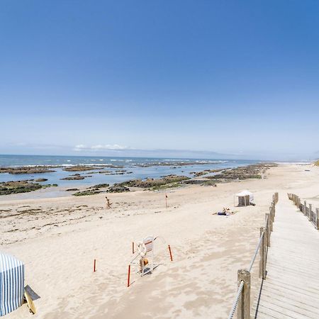 Beach Flat By House And People Viana do Castelo Esterno foto