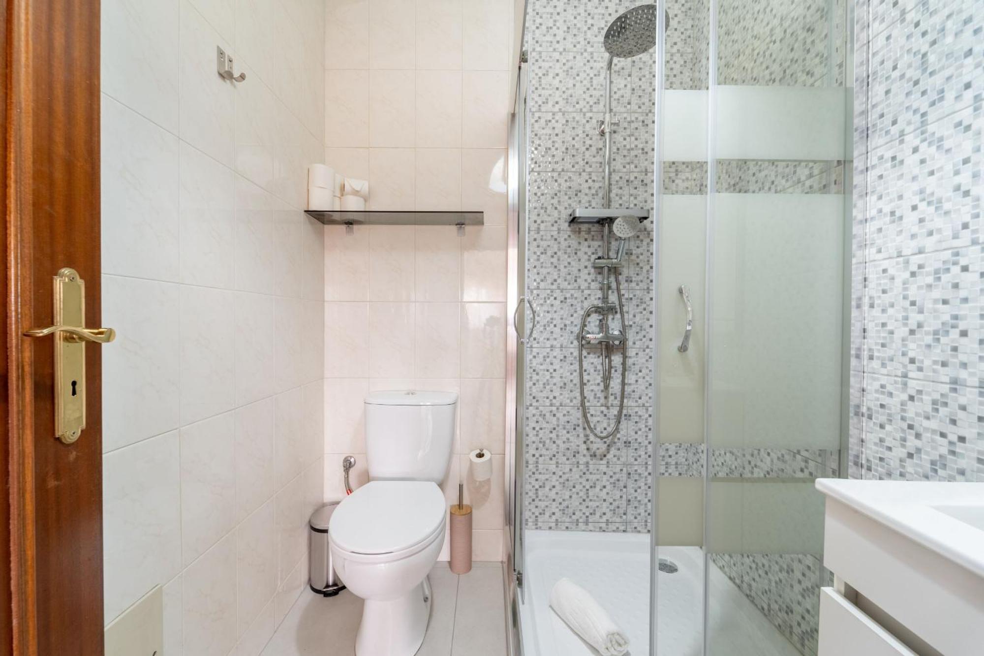 Beach Flat By House And People Viana do Castelo Esterno foto