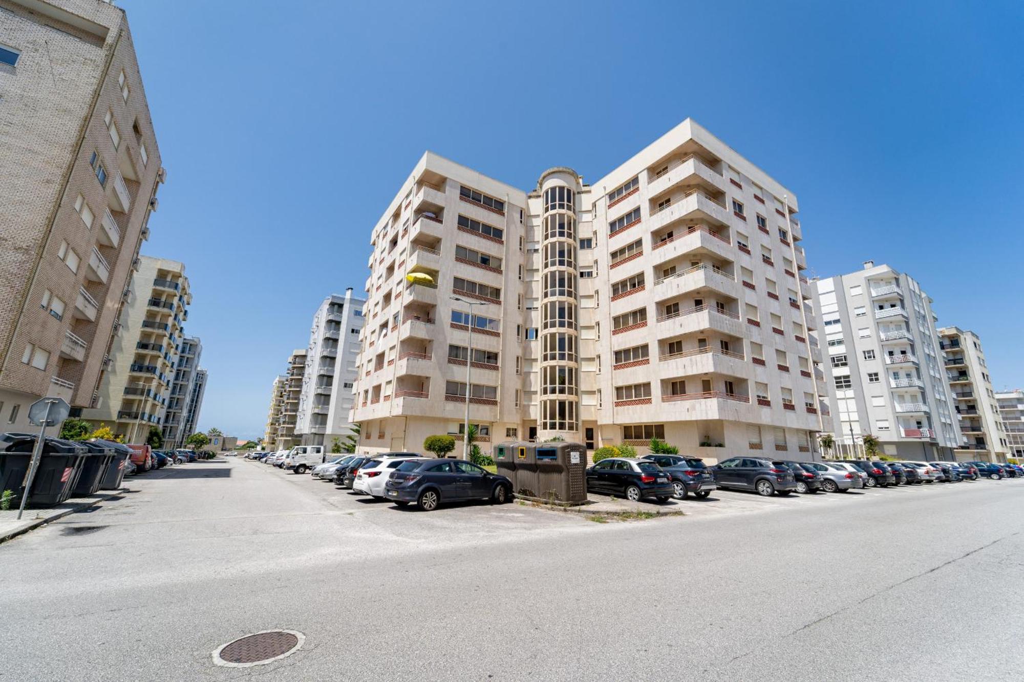 Beach Flat By House And People Viana do Castelo Esterno foto